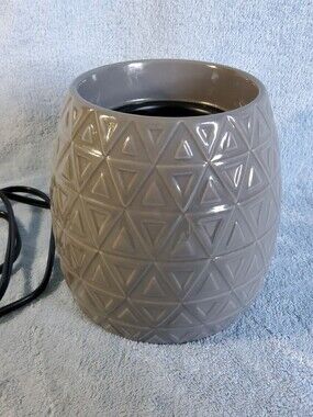 Yankee Candle Scenterpiece Electric Wax Warmer Gray Geometric Triangle SPW-77